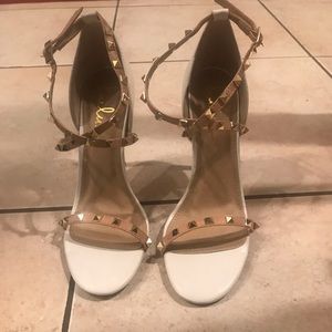 Heeled Sandals! Summer perfect